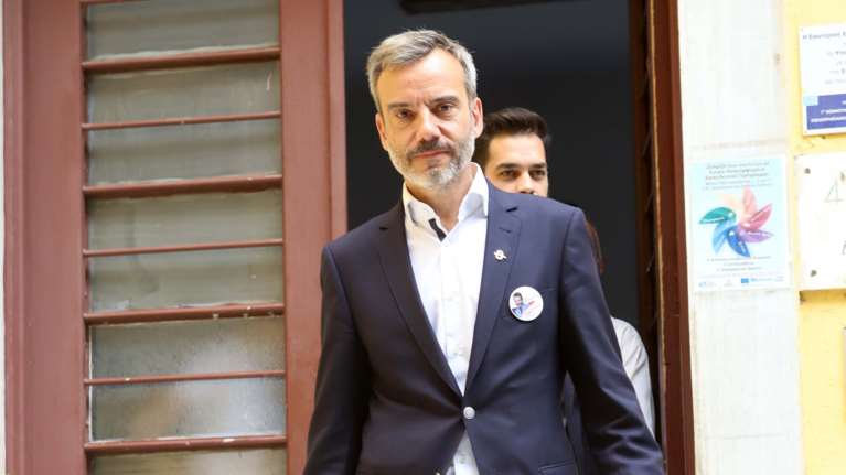 Θεσσαλονίκη - Αγωνία Ζέρβα για την αύξηση κρουσμάτων: Το πράγμα και πάλι ξεφεύγει - Να ληφθούν "έξυπνα" μέτρα