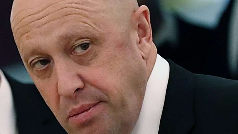 Γεβγκένι Πριγκόζιν: Ο άνθρωπος για τις βρώμικες δουλειές του Κρεμλίνου - Από τη φυλακή, "σεφ" του Πούτιν