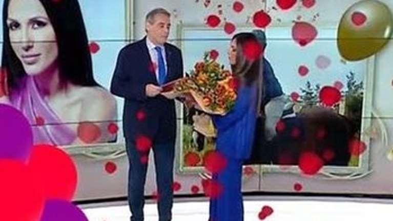 Γενέθλια στο πλατό για την Ανθή Βούλγαρη – Αποκάλυψε την ηλικία της