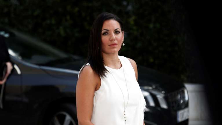 Όλγα Κεφαλογιάννη: Το ευχαριστώ μετά τη γέννηση των διδύμων - Νέες φωτογραφίες από το μαιευτήριο