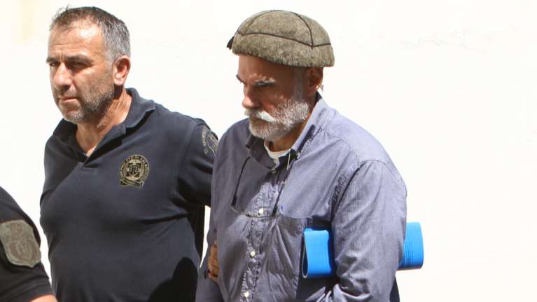 Κόντρα ΝΔ - ΣΥΡΙΖΑ για τον Κορκονέα: &quot;Ελεύθερος με δικό σας νόμο&quot; - &quot;Χαίρεστε τόσο που καρφώνεστε&quot;