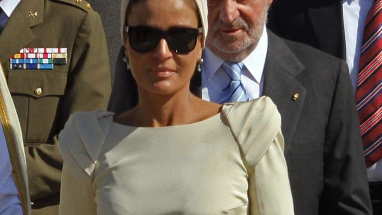 Όλοι μιλούν για τη Mοζάχ Μπιντ Νασέρ και το υπέροχο στυλ της στο βασιλικό γάμο της Ιορδανίας