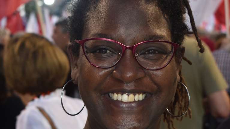 Η &quot;Αυγή&quot; την απέλυσε και την καταγγέλλει δημοσίως - Νέα κόντρα με τη δημοσιογράφο Ηλέκτρα Βισκαδουράκη