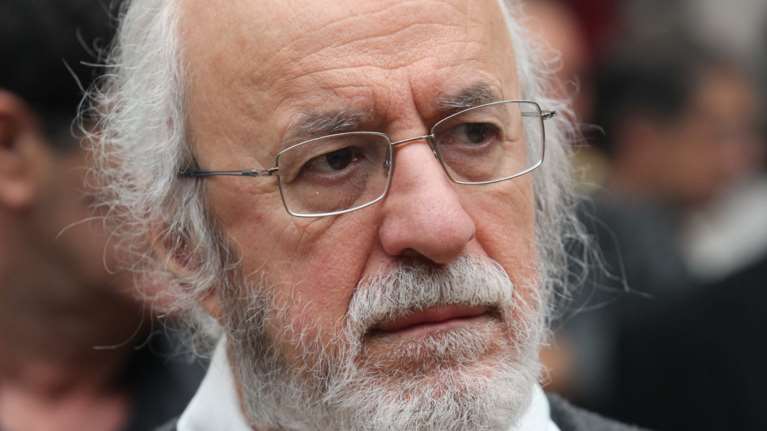 Το Σάββατο η κηδεία του Νότη Μαυρουδή στο Χαλάνδρι - Η επιθυμία της οικογένειας αντί για στεφάνια