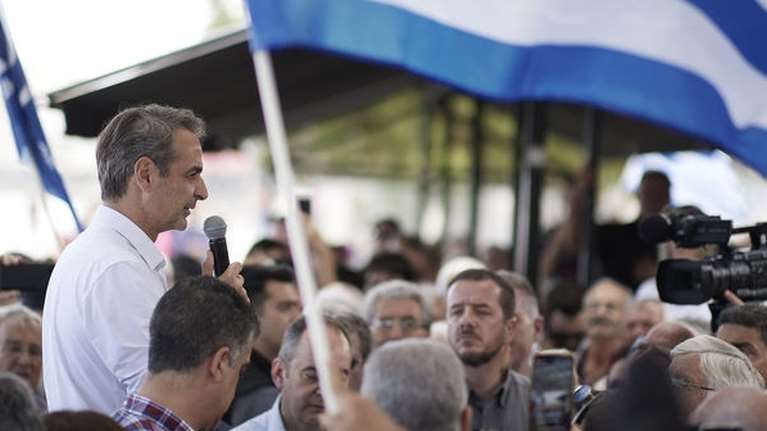 Μητσοτάκης στον Άγιο Νικόλαο: "Πόρτα-πόρτα θα στείλουμε το μήνυμα της μεγάλης νίκης"