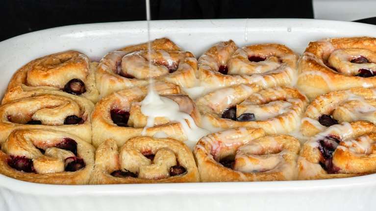 Νόστιμα ρολλάκια κανέλας με σταφίδες - Εύκολη συνταγή, απλά υλικά