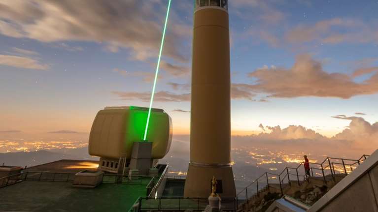 Επίσημο: Αυτό είναι το πανίσχυρο λέιζερ που διώχνει τους κεραυνούς - Η δημιουργία των Ευρωπαίων επιστημόνων