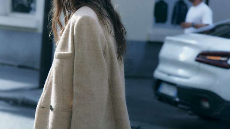 Τα πιο chic κομμάτια από τη Zara για να υποδεχτείς το 2024 με ανανεωμένο στιλ