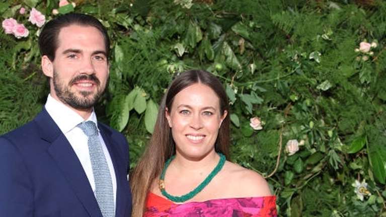 Πίσω στην Ελλάδα ο Φίλιππος Ντε Γκρες και η Νίνα Φλορ - &quot;Η πατρίδα μας&quot;