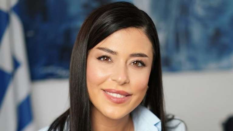 Στο πλευρό του Σαμαρά η Λατινοπούλου: "Μαύρη σελίδα για τη ΝΔ, τις αρχές και τις αξίες της η διαγραφή του"