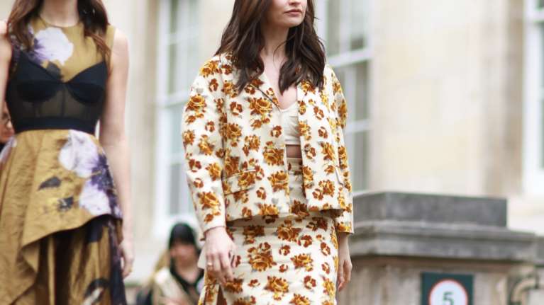 LFW: Οι τάσεις της μόδας που θα αναβαθμίσουν το στιλ σου σύμφωνα με το street style του Λονδίνου