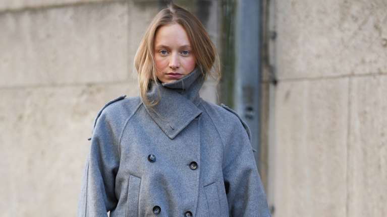 Blush Draping: Αυτή η viral τάση στο μακιγιάζ επιστρέφει από το παρελθόν