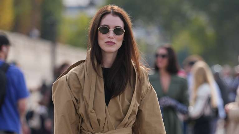 Ντύσου σαν τις Γαλλίδες: 7 ρούχα και αξεσουάρ που πραγματικά φοράνε