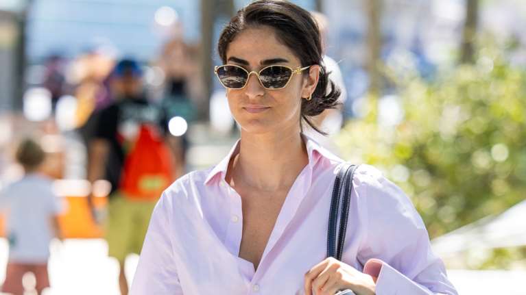 Η διαχρονική απόχρωση που θεωρείται must κάθε καλοκαίρι