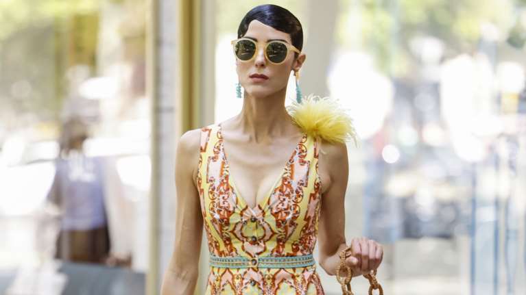 Au revoir thong sandals: Αυτά είναι τα σανδάλια που θα φορεθούν στα ελληνικά νησιά