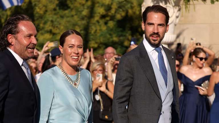 Φίλιππος Ντε Γκρες- Νίνα Φλορ: Η εμφάνιση του ζευγαριού μετά από καιρό - Με φλοράλ δημιουργία η χρυσή κληρονόμος