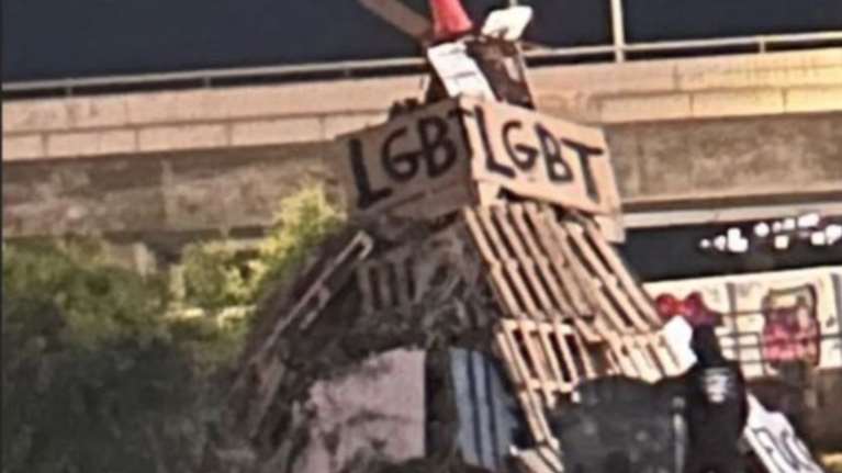 Κύπρος: Αντί για τον Ιούδα έκαψαν τα αρχικά "LGBT" σε εκκλησία [εικόνα]