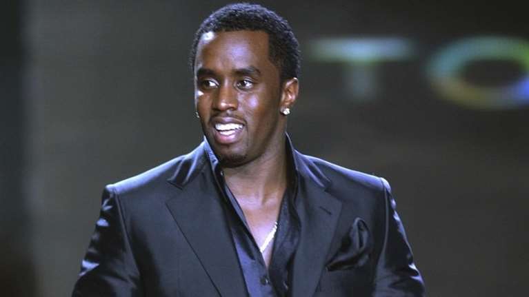 Έφοδος του FBI σε σπίτια του ράπερ Σον &quot;Ντίντι&quot; για σωματεμπορία - Συνελήφθησαν και οι γιοι του