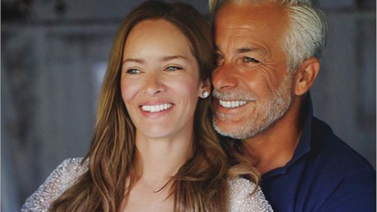 Χριστόπουλος - Μπραντ: Ποζάρουν μαζί 20 χρόνια πριν - Η διαφορετική μελαχρινή Ανίτα