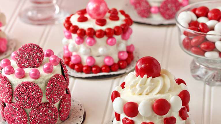 Εορτολόγιο: Ποιοι γιορτάζουν σήμερα Σάββατο 19 Μαρτίου