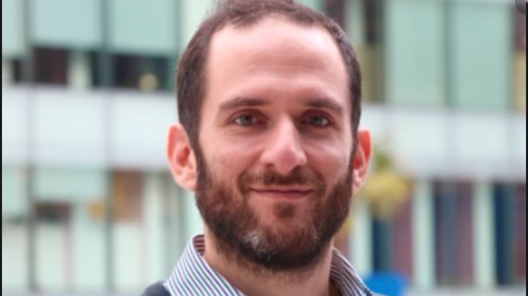 Έλληνας καθηγητής του Imperial: Γιατί οι επόμενοι δυο μήνες θα είναι κρίσιμοι- Τι θα γίνει το καλοκαίρι