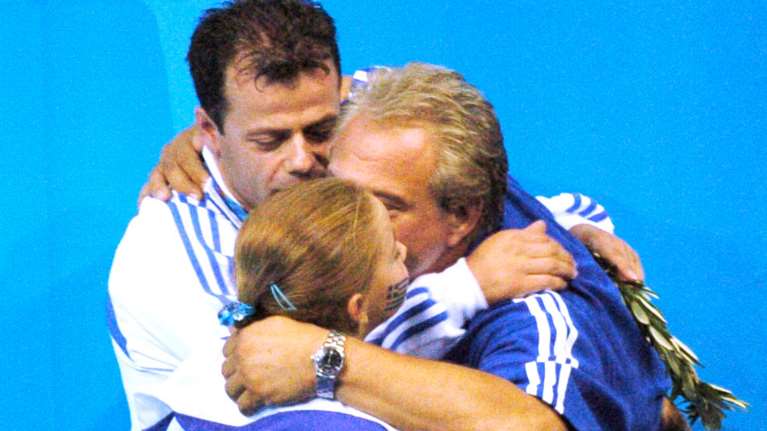 Η ντριμ τιμ της Άρσης Βαρών τα βάζει με τον Πύρρο Δήμα - &quot;Τον Πύρρο τον πήρε η κάτω βόλτα&quot;