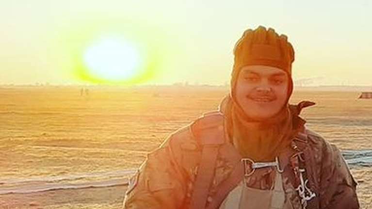 Μαριούπολη: "Παραδοθήκαμε, τελείωσαν τα πυρομαχικά" - Μαρτυρία Βρετανού στρατιώτη που πολεμάει με τους Ουκρανούς