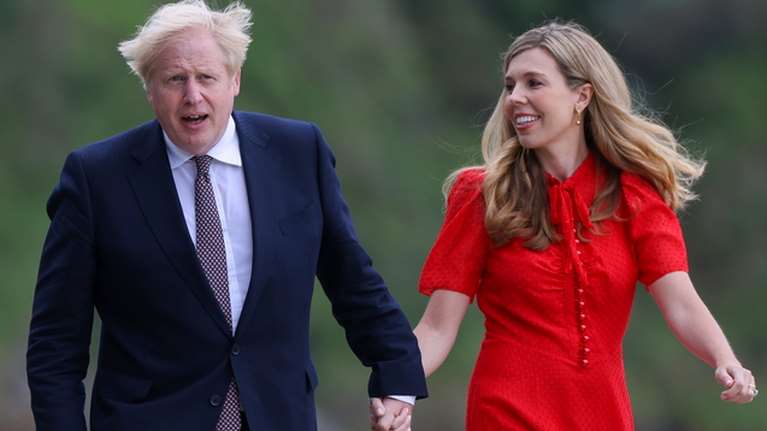 Νοικιασμένα φορέματα και παπούτσια από το Zara: H νέα Πρώτη Κυρία της Βρετανίας σπάει το πρωτόκολλο και τα ρούχα της γίνονται sold out