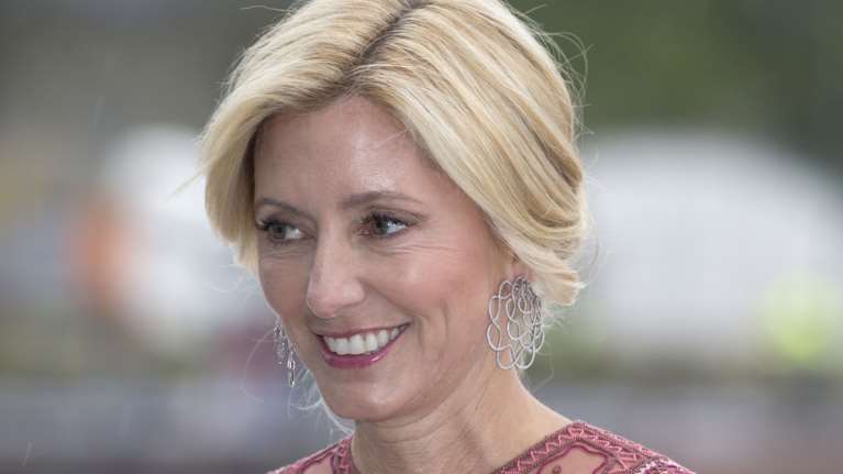 Malibu chic η Μαρί Σαντάλ: Η φωτογραφία στην ηλιόλουστη Καλιφόρνια με σνίκερς και κολάν