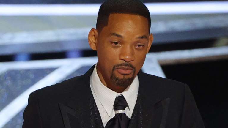 Ο Γουίλ Σμιθ φωτογραφίζεται με το Οσκαρ και την... πρώην του αγκαλιά [εικόνα]