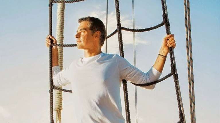 Αρης Σπηλιωτόπουλος: Δεν είναι Καρντάσιανς οι υπουργοί να λειτουργούν με κλειδαρότρυπα στη ζωή τους