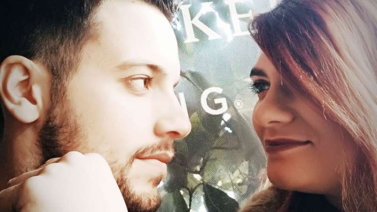 &quot;Η Ρούλα νιώθει προδομένη από τον Μάνο, την έχει πληγώσει η στάση του&quot;: Τι είπε ο δικηγόρος της 33χρονης