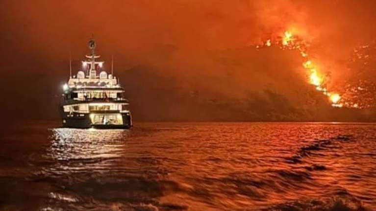 ΕΔΕ της Πυροσβεστικής για τη φωτιά στην Ύδρα – Μετακινήθηκαν δύο στελέχη της ΔΑΕΕ