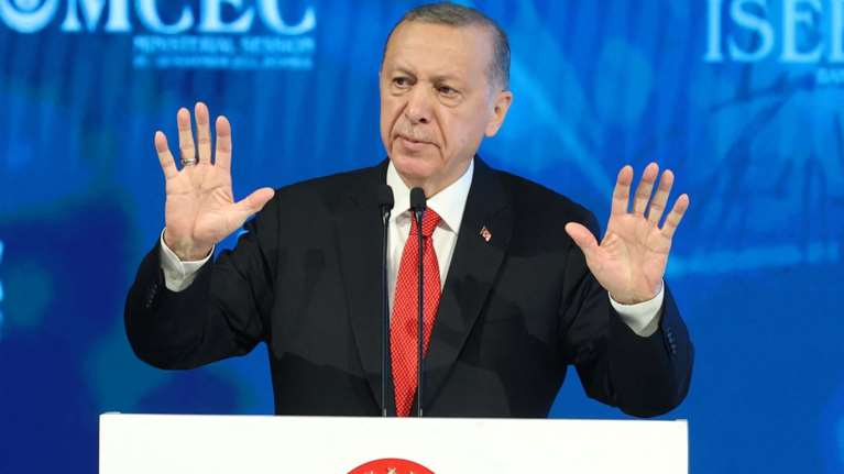 Νέο ρεσιτάλ Ερντογάν: Ξεχάστε το γονάτισμα, η Τουρκία ανορθώνεται - Τεχνητές κρίσεις σε Μεσόγειο και Αιγαίο