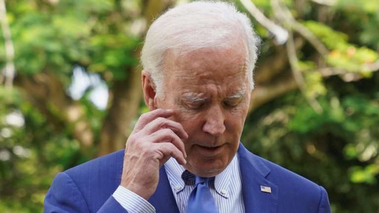 &quot;Ντροπιαστικό&quot;: Οργή Μπάιντεν για τους Ρεπουμπλικάνους που δυσκολεύονται να συμφωνήσουν για πρόεδρο στη Βουλή Αντιπροσώπων