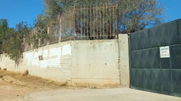 Οικογένεια Αγούδημου: Έρχεται νέα "καταιγίδα" "σφυριών" για οικόπεδα στα Καλύβια