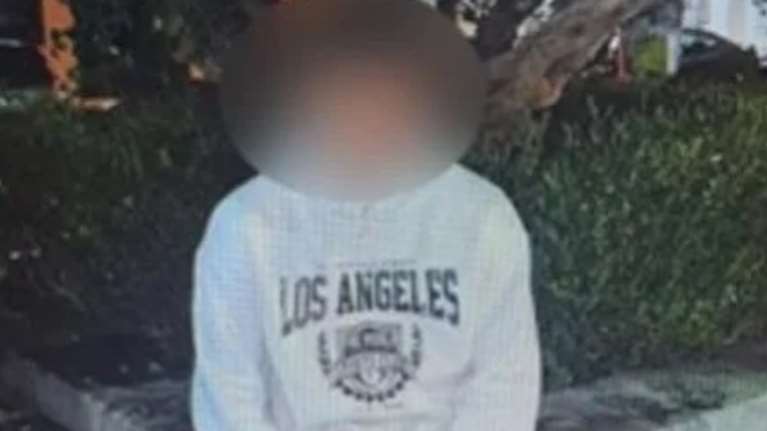 Αυτός είναι ο &quot;μποξέρ&quot; που αναζητείται για τον ομαδικό βιασμό της 16χρονης - Το χρονικό της φρίκης στην Πάτρα