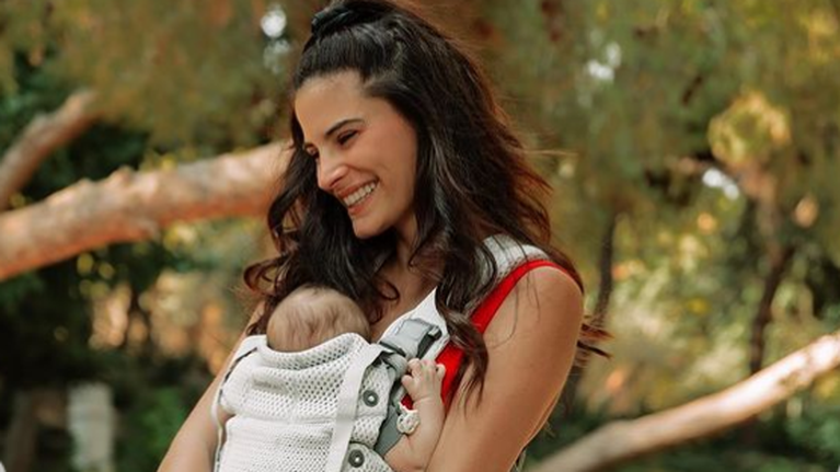 Χριστίνα Μπόμπα: Η βόλτα της στο Ζάππειο με τα δίδυμα