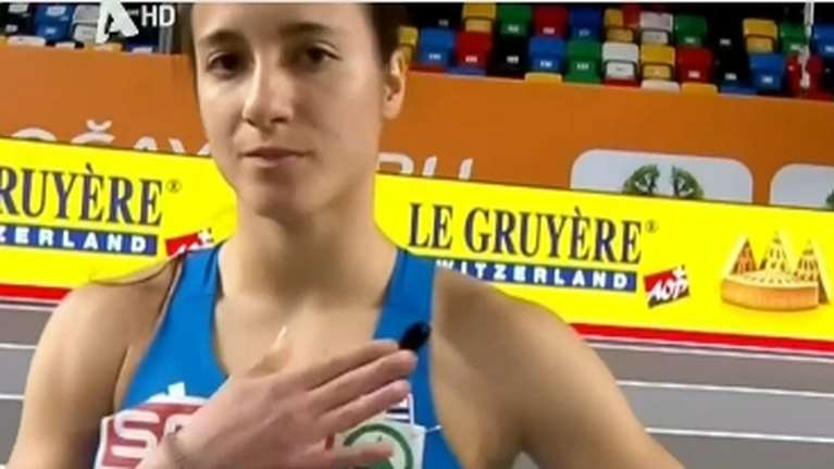 Πολυνίκη Εμμανουηλίδου: "Έτρεξα για τα θύματα στα Τέμπη" - Η συγκινητική κίνηση λίγο πριν τον αγώνα [βίντεο]