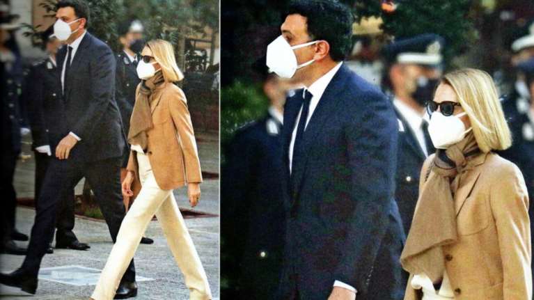 Η Τζένη Μπαλατσινού απογείωσε το casual chic στο πλευρό του Βασίλη Κικίλια