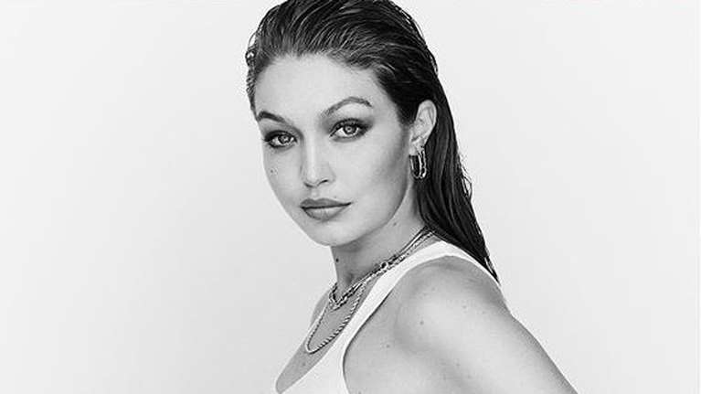 Baby boom: Γέννησε η Τζίτζι Χαντίντ - Oι πρώτες φωτογραφίες της κόρης της