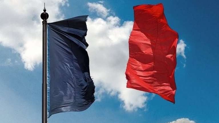 Εκλογές στη Γαλλία: Πού πήγε το κέντρο; Το εξώφυλλο του Economist για την ταπεινωτική ήττα του Μακρόν που έρχεται αύριο