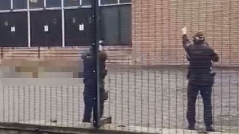 Από τα πυρά της Αστυνομίας σκοτώθηκε το ένα από τα θύματα της επίθεσης στη συναγωγή στο Μάντσεστερ