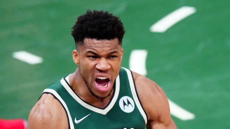 Ασταμάτητοι Γιάννης και Μπακς