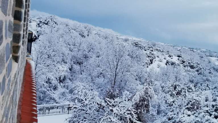 Μάρτης ...γδάρτης και με χιόνια: Στα λευκά τα ορεινά σε Θεσσαλονίκη, Χαλκιδική, Θεσσαλία και Μακεδονία [εικόνες]