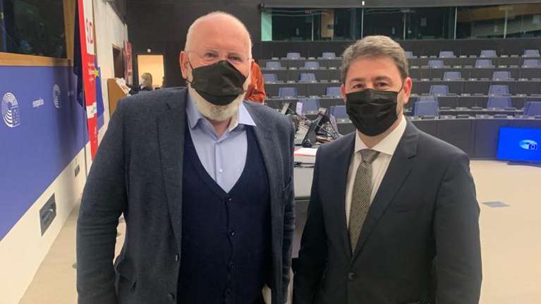Μπαράζ επαφών Ανδρουλάκη στις Βρυξέλλες - Πρόσκληση σε Τίμερμανς για συμπαρουσίαση εκδήλωσης για το Green Deal
