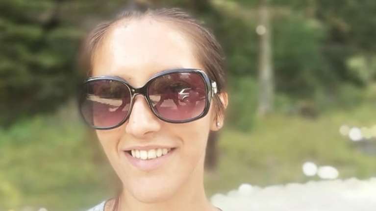 &quot;Να βάλω το κεφάλι μου στο μαξιλάρι της και να μην ξυπνήσω&quot;: Συγκινεί η μητέρα της Κυριακής, 10 μήνες για να &quot;ανοίξει&quot; το σπίτι