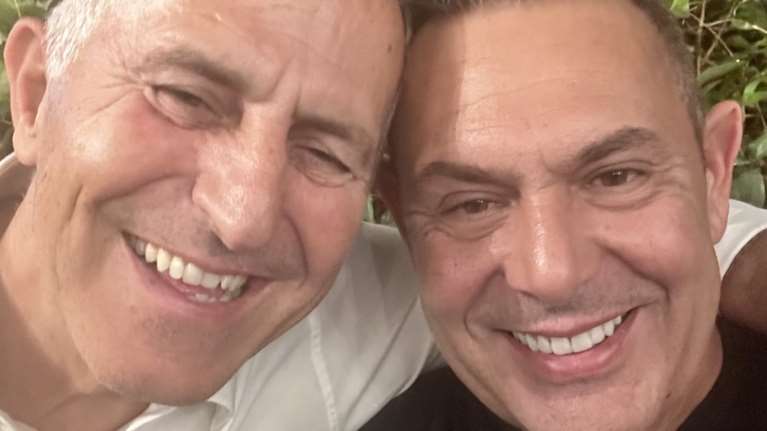 Επανεμφάνιση Πάνου Καμμένου μαζί με τον ναύαρχο Αποστολάκη: Νυχτερινή έξοδος με selfie και χαμόγελα [εικόνα]