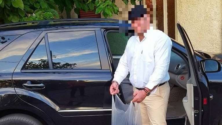 Αστυνομικός στη Βουλή: Καταγγελίες για άγριους ξυλοδαρμούς της μητέρας του από τον πατέρα του [βίντεο]