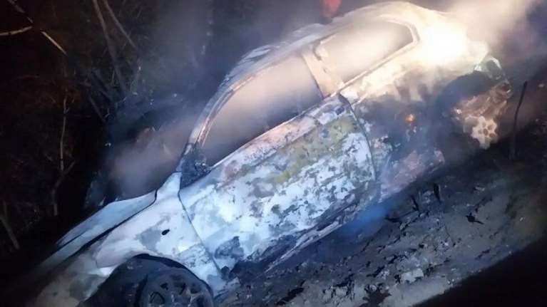 Φρικτό τροχαίο στο Αγρίνιο: Απανθρακώθηκε 21χρονος, πρόλαβε και βγήκε η συνοδηγός - Στο νοσοκομείο 3 άτομα [εικόνες]